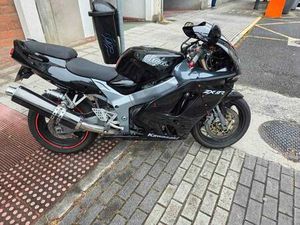 KAWASAKI - ZX9R