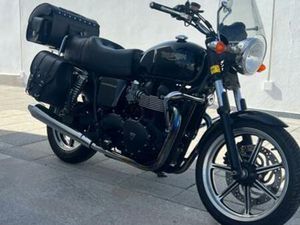 TRIUMPH - BONNEVILLE