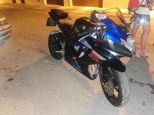 SUZUKI - GSXR 750 K6
