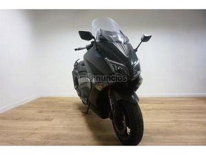 YAMAHA - T-MAX 530