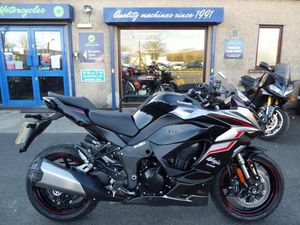 KAWASAKI ZX1000 NINJA - 2025 - 6,069 MILES AT PENRITH MOTORCYCLES