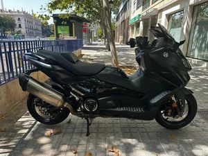 YAMAHA - TMAX 560 TECH MAX