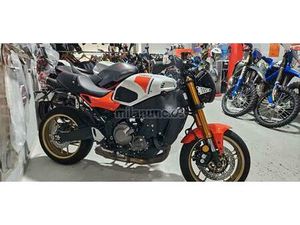 YAMAHA - XSR900