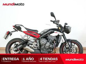 TRIUMPH - STREET TRIPLE