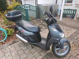 APRILIA SPORT CITY 200 GUTER ZUSTAND
