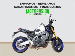YAMAHA - MT 09