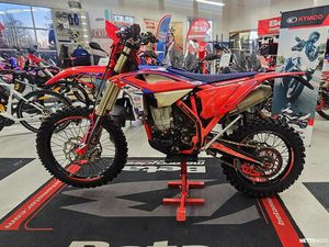 RACING REKISTERÖITY