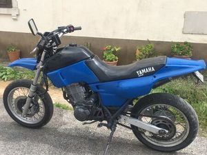 VENDO XT 600 AZUL USADA ALMOSTER