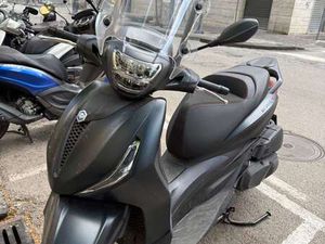 PIAGGIO BEVERLY 400 S400 NERO