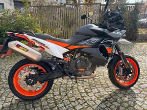 KTM KTM 890 SMT MIT AKRAPOVIC & TECHPACK