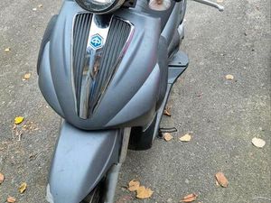 PIAGGIO BEVERLY 500