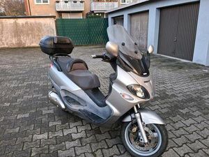 PIAGIO X9 500