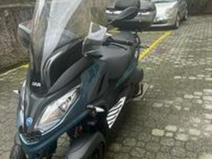 PIAGGIO MP3 300