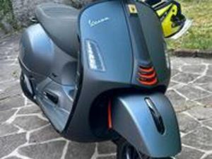 VESPA 300