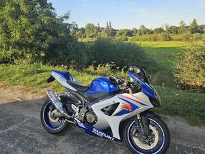 SUZUKI GSXR 1000 K8 WRZEŚNIA