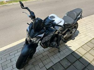 KAWASAKI Z650 SEHR GEPFLEGT MIT 6700KM