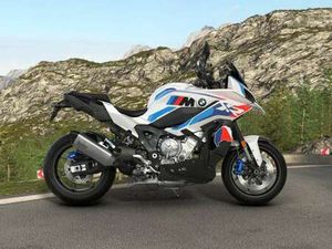 BMW M 1000 XR