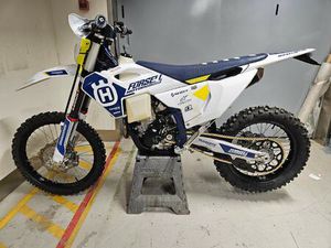 HUSQVARNA FE 250
