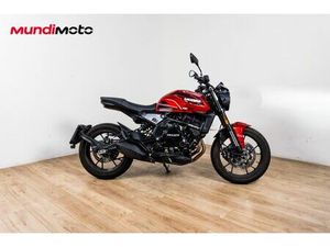 MOTO MORINI SEIEMMEZZO STR