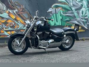 SUZUKI INTRUDER BAUJAHR 1999 - CRUISER MOTORRAD