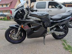SUZUKI SUZUKI GSX-R 1100 W IN TOP ZUSTAND