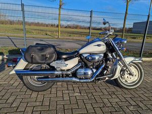 SUZUKI C 1500 LC INTRUDER VL EXTRAS + HELM