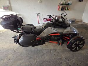CAN AM SPYDER F3 SZALONKA