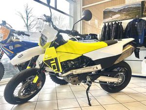 MOTO NEUVE: HUSQVARNA 701 SUPERMOTO