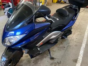 YAMAHA T MAX SCOOTER