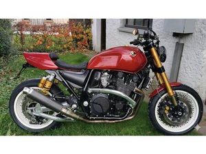 YAMAHA XJR 1300 - KLEIN UMBAU / CUSTOMBIKE