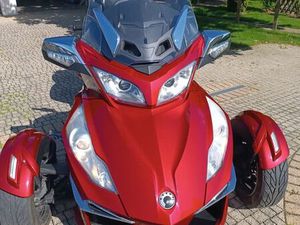 CAN-AM SPYDER BĄBARDIER KAMIENIEC