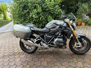 R 1200 R