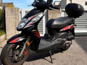 II 50 TOP GEPFLEGT, MIT GÃ¼LTIGEM PICKERL! MOPED /