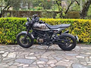 HUSQVARNA SVARTPILEN 701