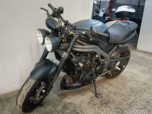 SPEED TRIPLE 1050 SPECIAL EDITION