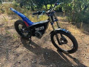 ÉLECTRIQUE MOTION ÉPURE RACE 2024