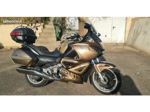 HONDA 700 DEAUVILLE (RÉVISÉE, AVEC CT VALIDE)