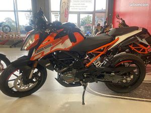 KTM DUKE 125