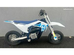 HUSQVARNA EE3
