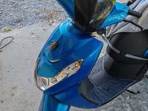 SCOOTER PEUGEOT KISBEE