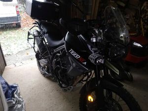 TRIUMPH TIGER 800 XCA