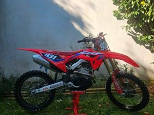CRF 250 R