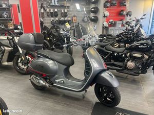 VESPA GTS 300 HPE ABS - 19220 KM