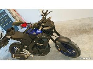 MOTO YAMAHA MT 125