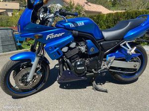 YAMAHA FAZER 600