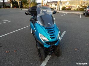 BEAU SCOOTER 3 ROUES 400CM3 PEUGEOT METROPOLIS ALLURE