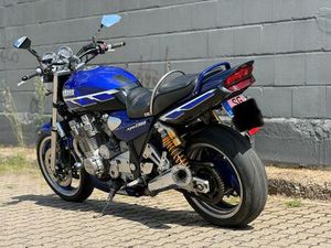 YAMAHA XJR 1300 – KRAFT, KLANG UND CHARAKTER