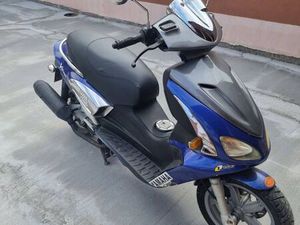 ЗАПАЗЕН СКУТЕР VELVET BENELLI С. КОСТЕНЕЦ