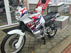 HONDA XRV 750 AFRICA TWIN, KRÁSNÝ ORIGINÁLNÍ STAV, ALU KUFRY