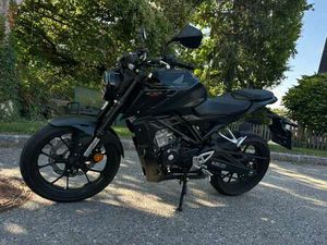 125 R, NEUES SERVICE, GARANTIE